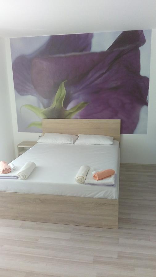 Rooms Ela Ela Prekodolce Eksteriør billede