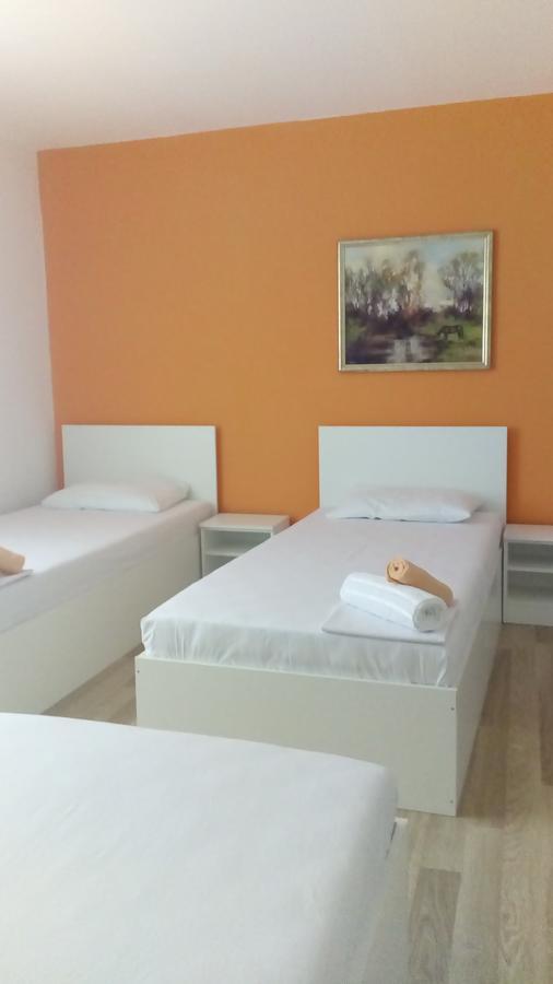 Rooms Ela Ela Prekodolce Eksteriør billede